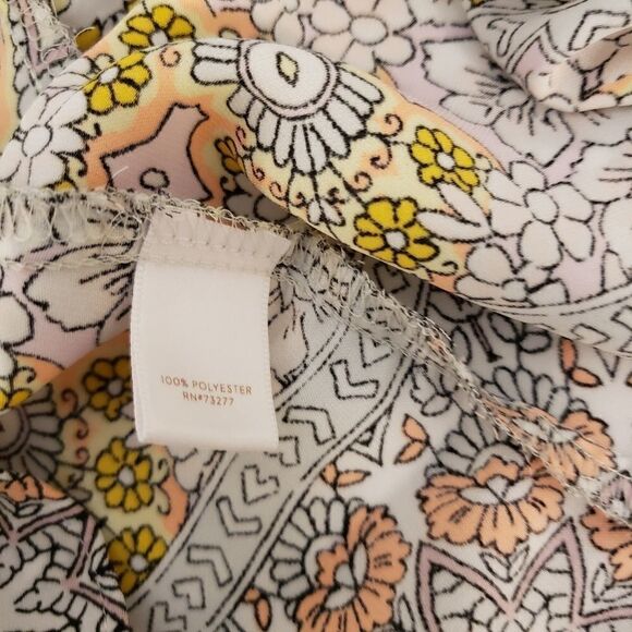 "Lauren Conrad " Woman's multicolored sleeveless top Size: medium pre-owned - Picture 5 of 7